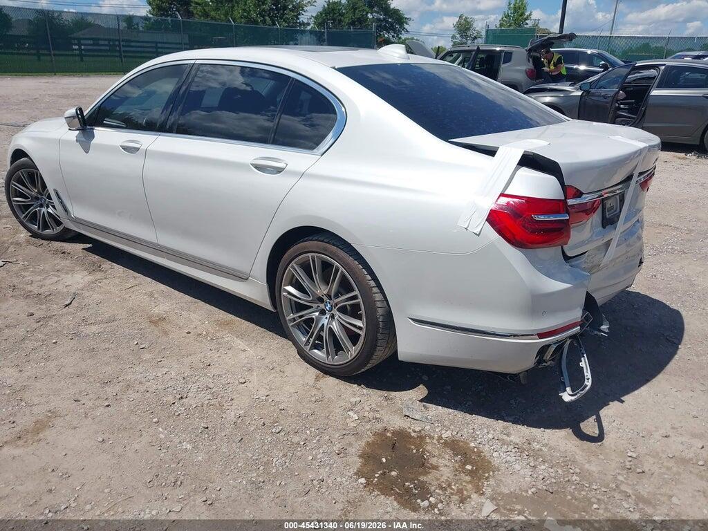 WBA7E2C55HG740470 2017 BMW 740I photo no. 3