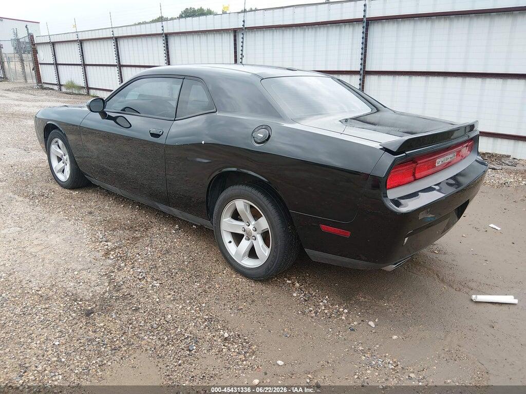 2C3CDYAG4DH688070 2013 DODGE CHALLENGER photo no. 3