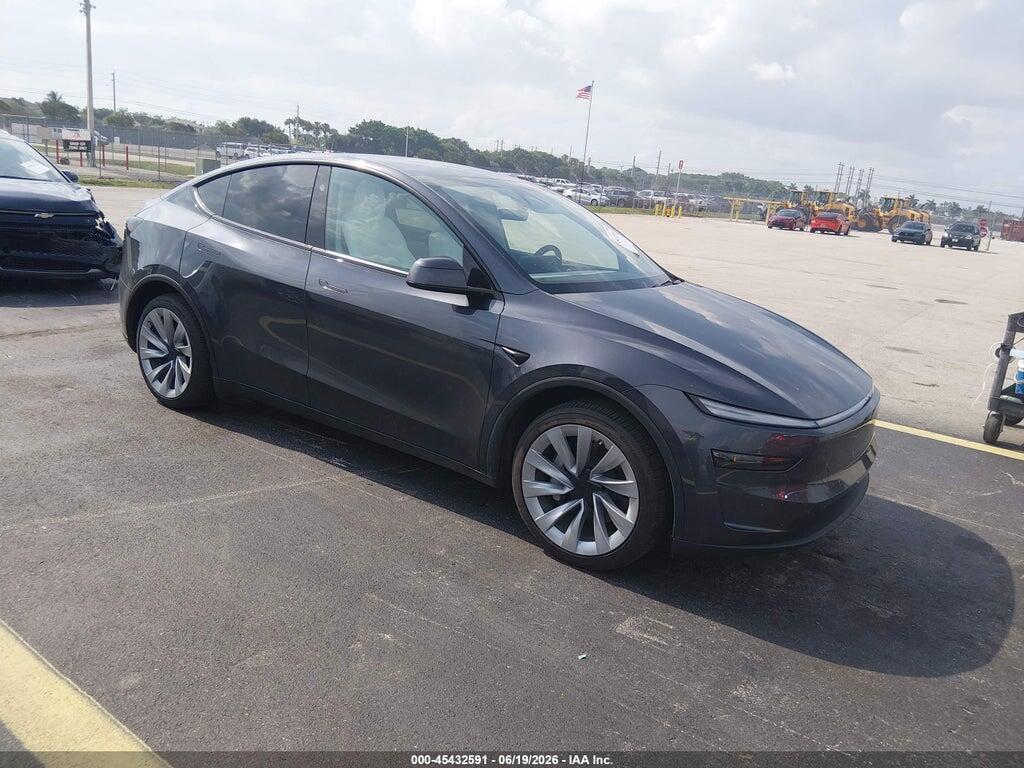 7SAYGDED6TA427948 2026 TESLA MODEL Y photo no. 1