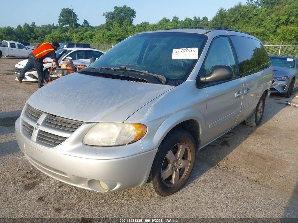 2D4GP44L65R462813 2005 DODGE CARAVAN photo no. 2