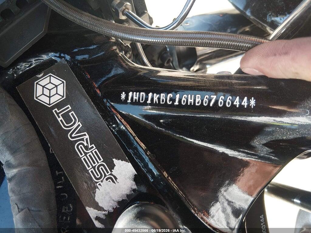 1HD1KBC16HB676644 2017 HARLEY-DAVIDSON FLHX photo no. 10