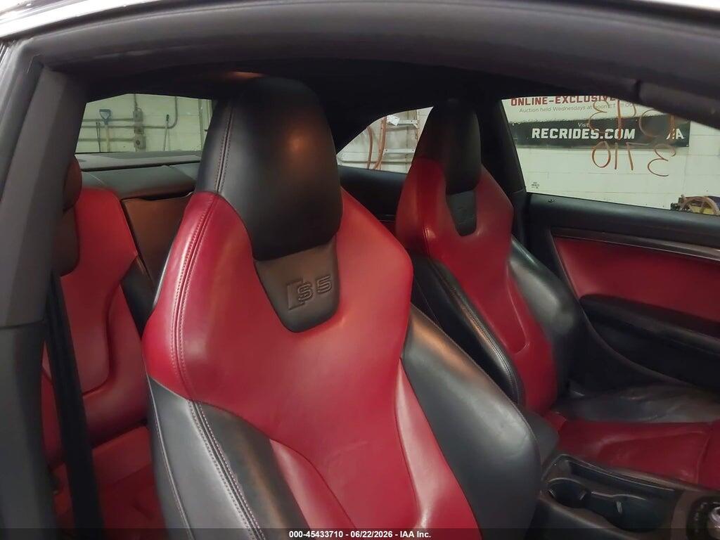 WAUCGAFRXDA032018 2013 AUDI S5 photo no. 8