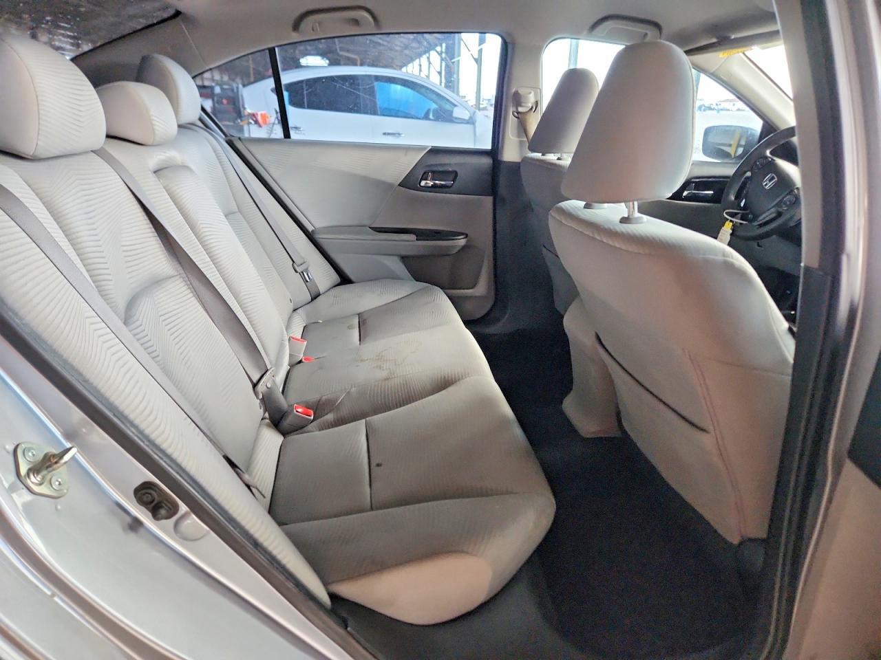 2016 HONDA ACCORD LX — Фото 10 из 12