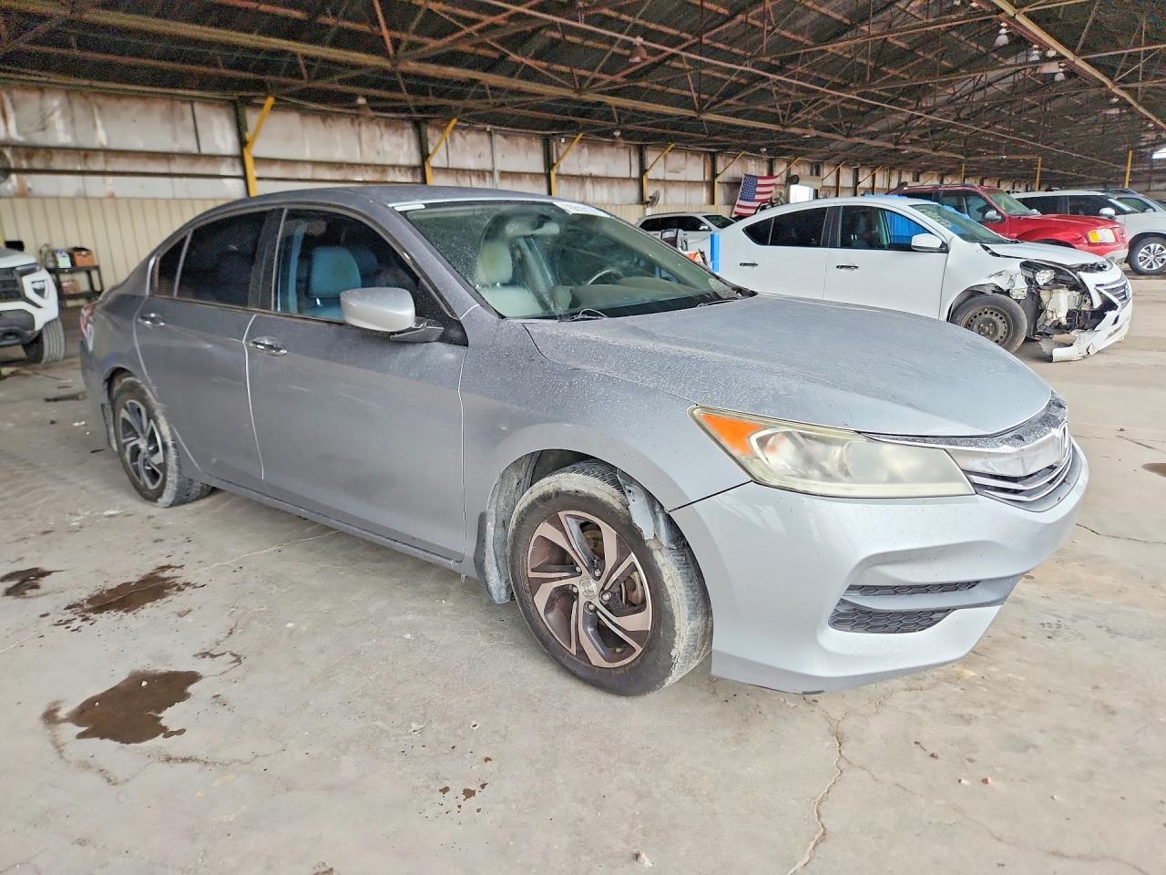 2016 HONDA ACCORD LX — Фото 4 из 12