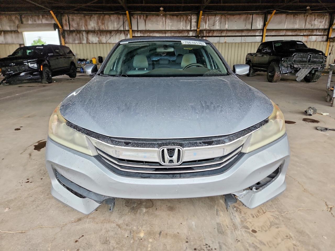2016 HONDA ACCORD LX — Фото 5 из 12