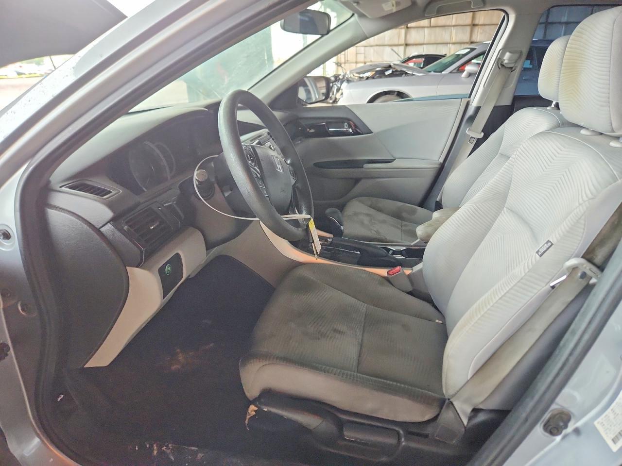 2016 HONDA ACCORD LX — Фото 7 из 12