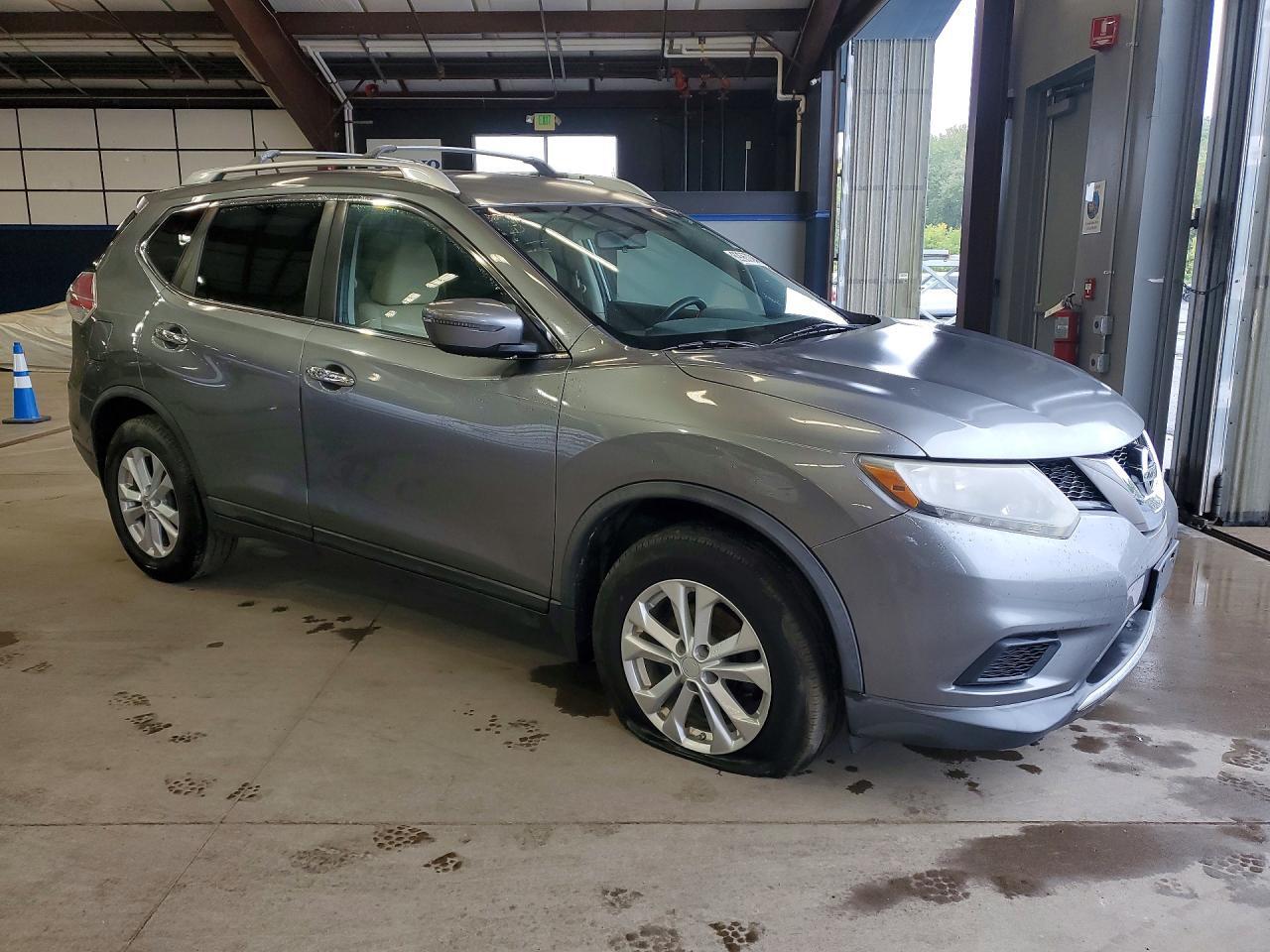 2016 NISSAN ROGUE SV — Фото 4 из 13