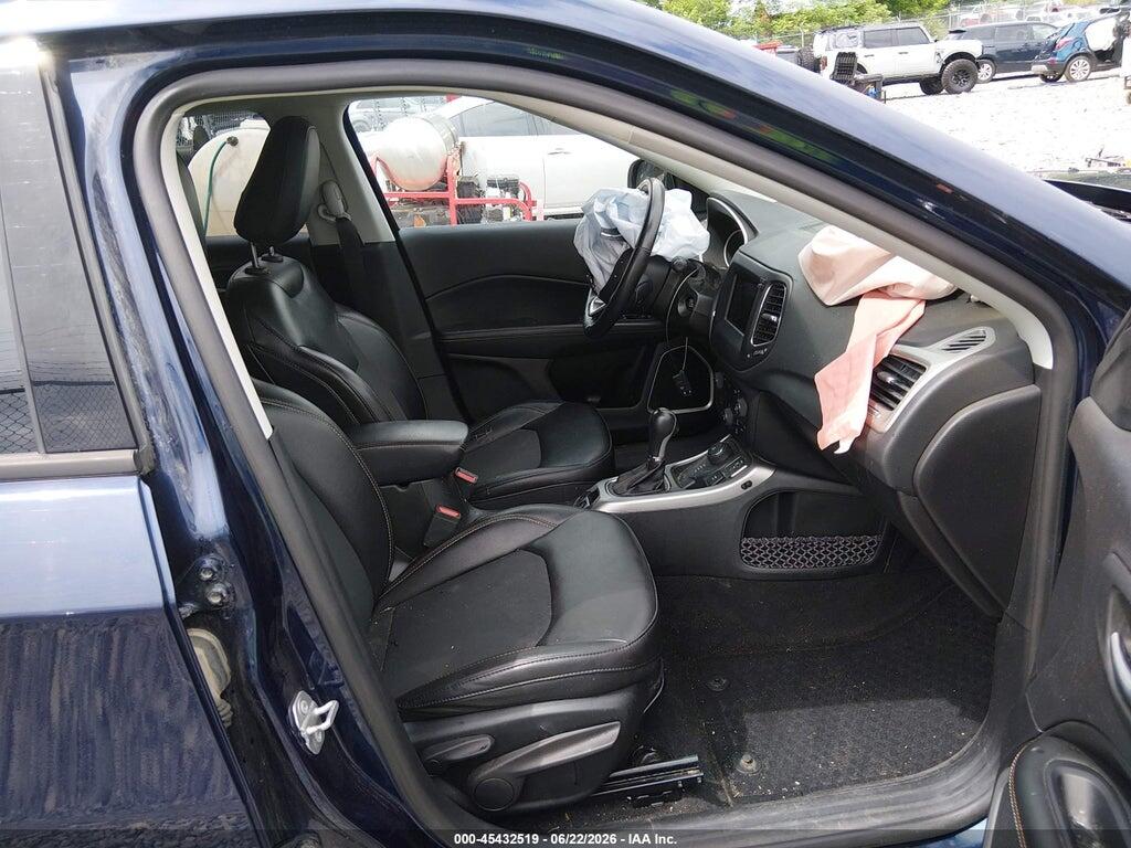 3C4NJDBB2KT674648 2019 JEEP COMPASS photo no. 5