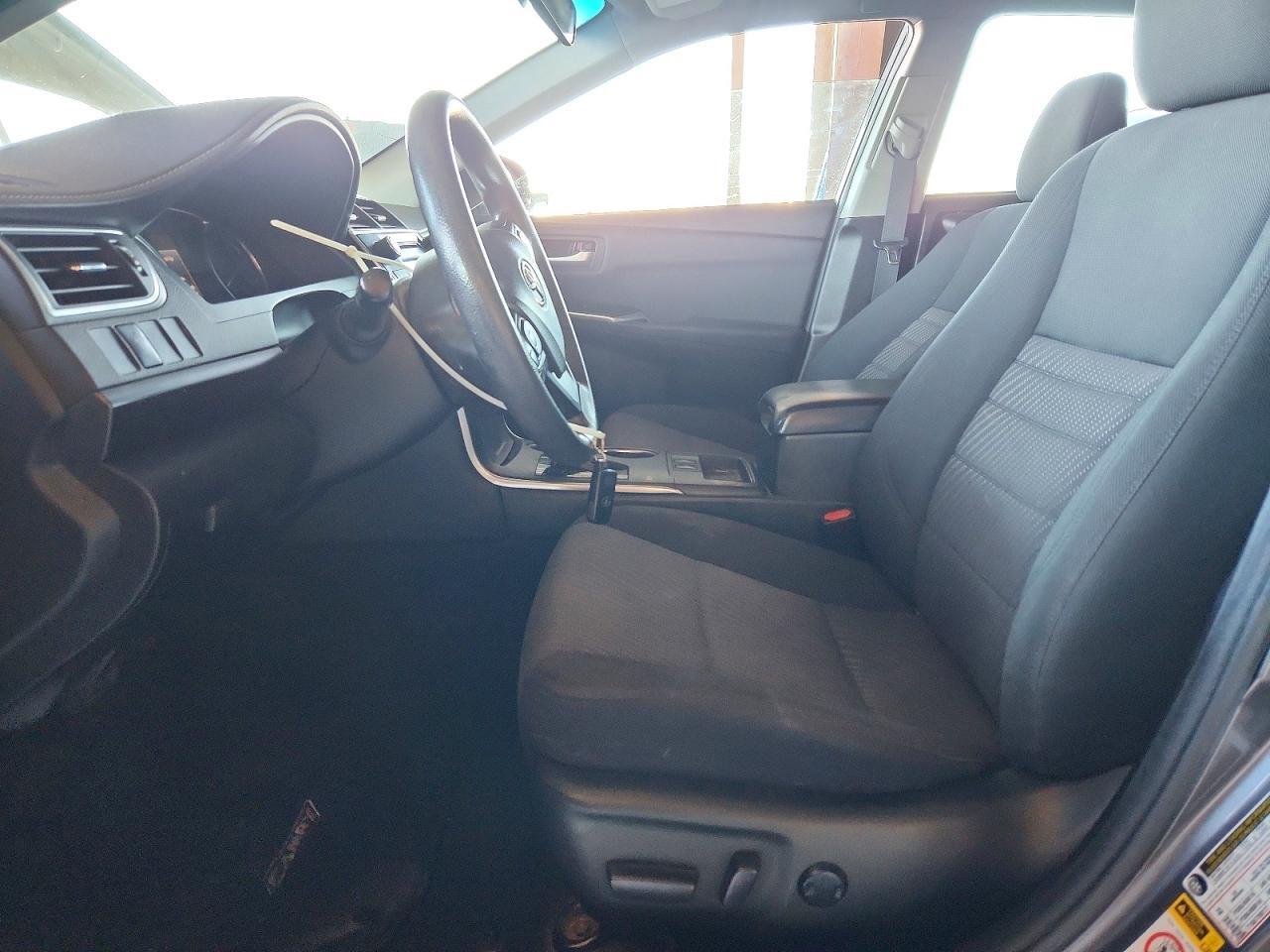 2016 TOYOTA CAMRY HYBRID LE — Фото 7 из 12