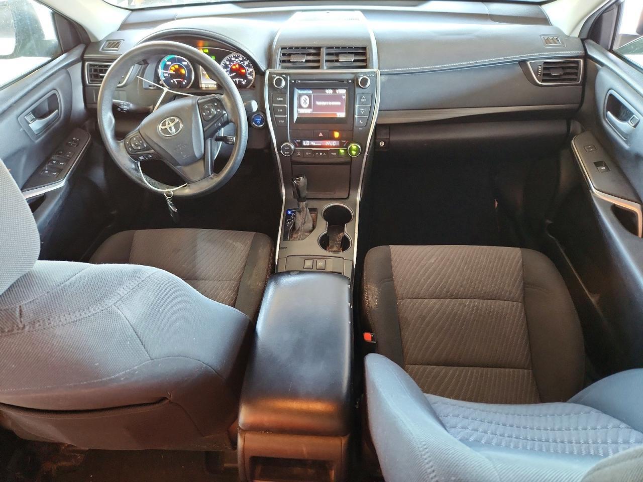 2016 TOYOTA CAMRY HYBRID LE — Фото 8 из 12