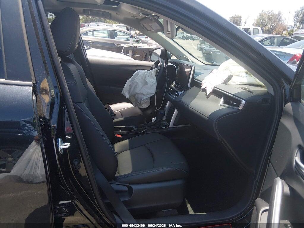 7MUDAAAG5RV075809 2024 TOYOTA COROLLA CROSS photo no. 5