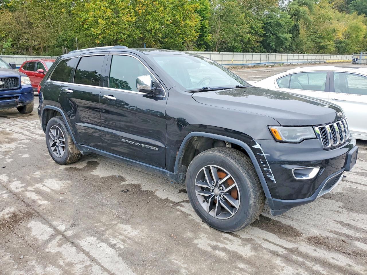 2017 JEEP GRAND CHEROKEE LIMITED — Фото 4 из 13