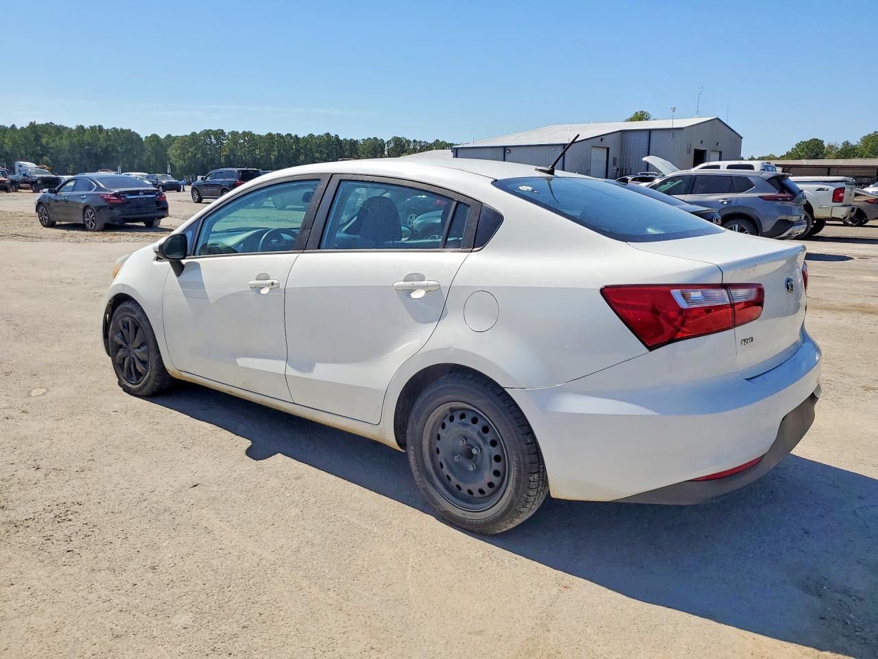 2017 KIA RIO LX — Фото 2 из 13
