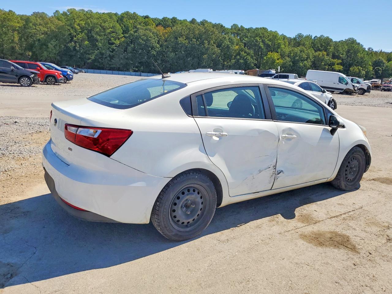 2017 KIA RIO LX — Фото 3 из 13