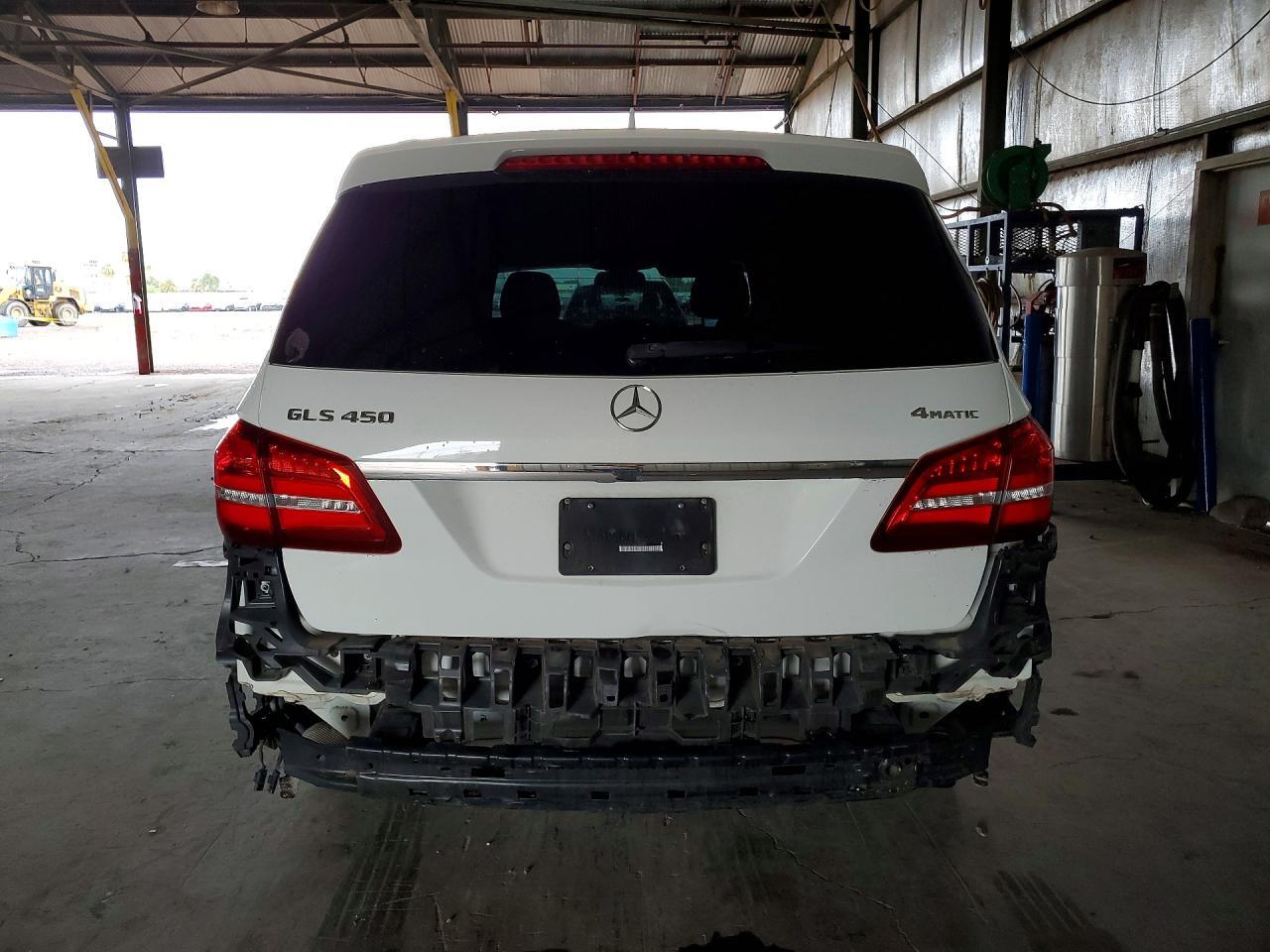 2017 MERCEDES-BENZ GLS 450 4MATIC — Фото 6 из 13