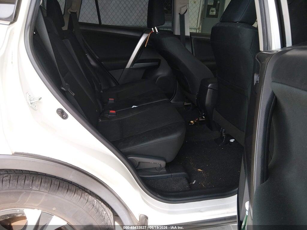 JTMZFREV6JJ202948 2018 TOYOTA RAV4 photo no. 8