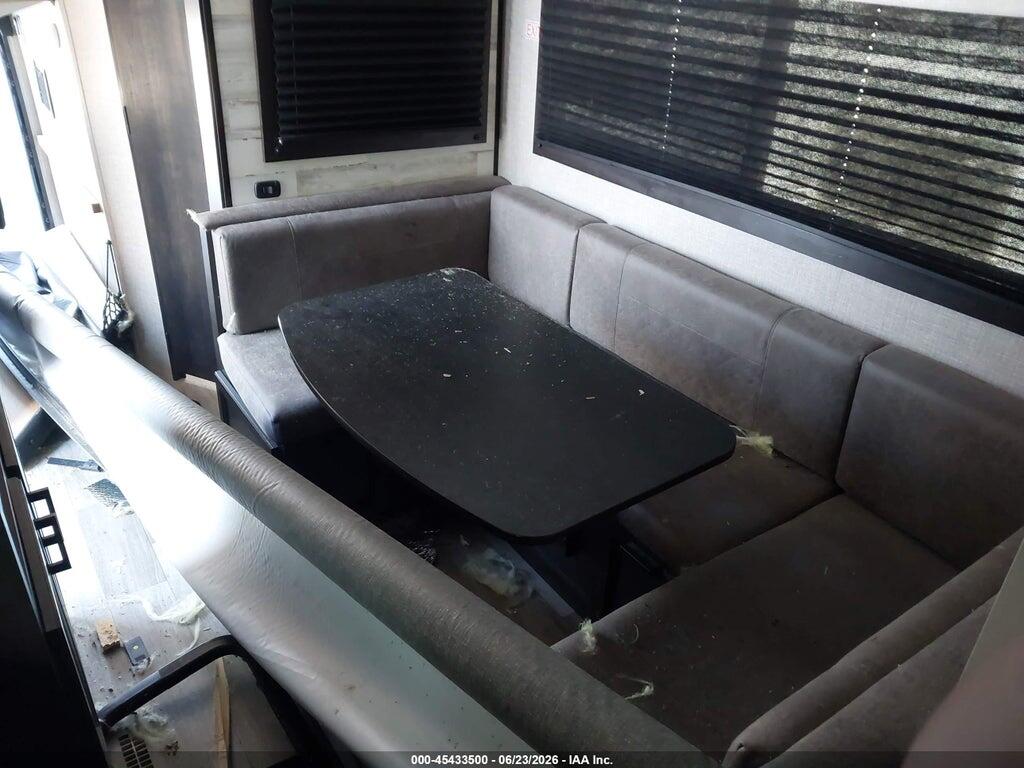 1UJBJ0BP8N1JS0601 2022 JAYCO JAY FEATHER photo no. 12
