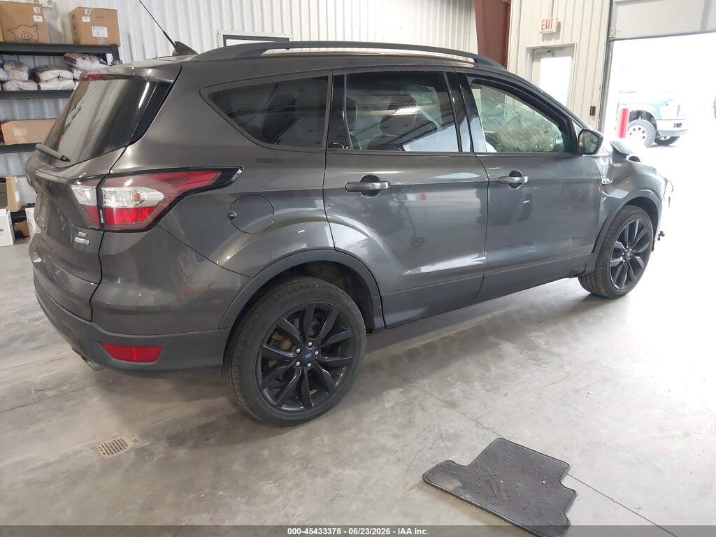 1FMCU9GD2JUC34600 2018 FORD ESCAPE photo no. 4