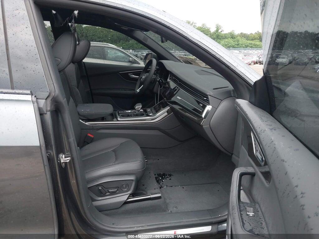 WA1EVBF1XSD008342 2025 AUDI Q8 photo no. 5