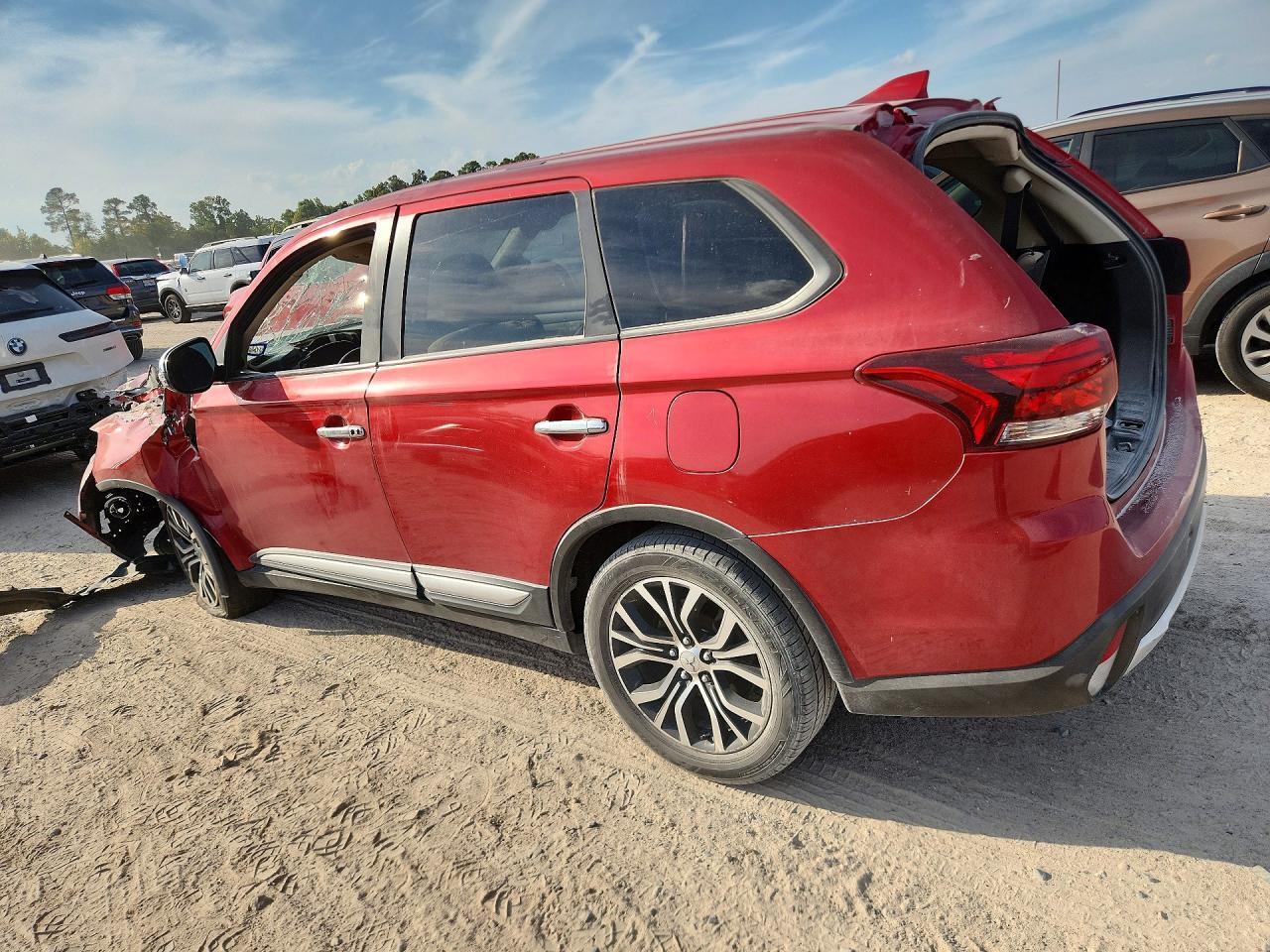 2018 MITSUBISHI OUTLANDER SE — Фото 2 из 14