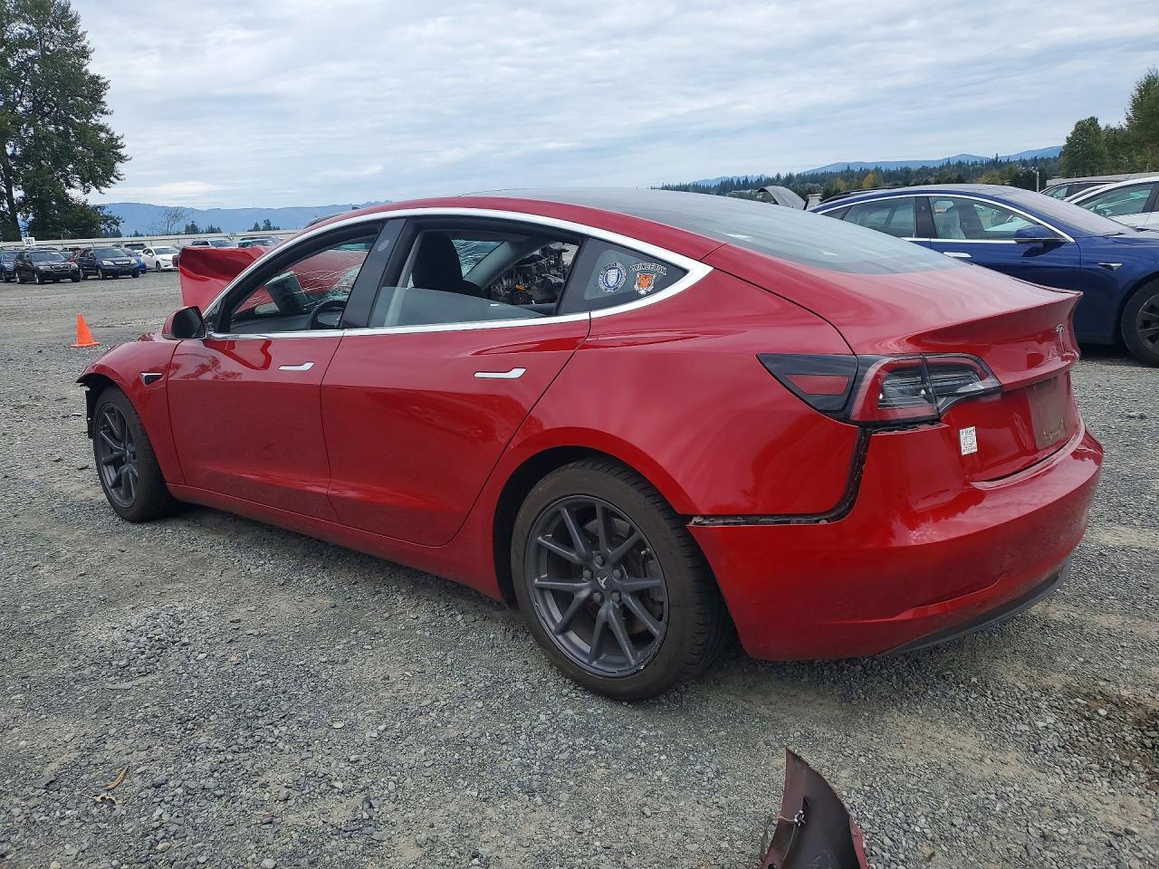 2018 TESLA MODEL 3 — Фото 2 из 13