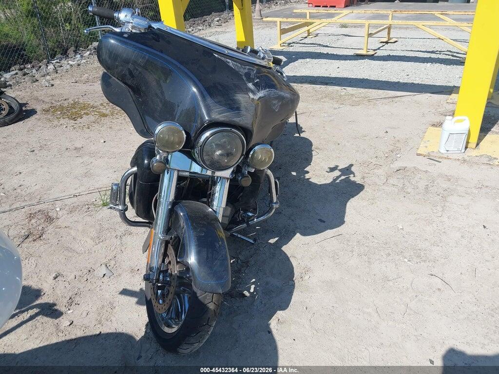 1HD1PR827DB954036 2013 HARLEY-DAVIDSON FLHTCUSE photo no. 5