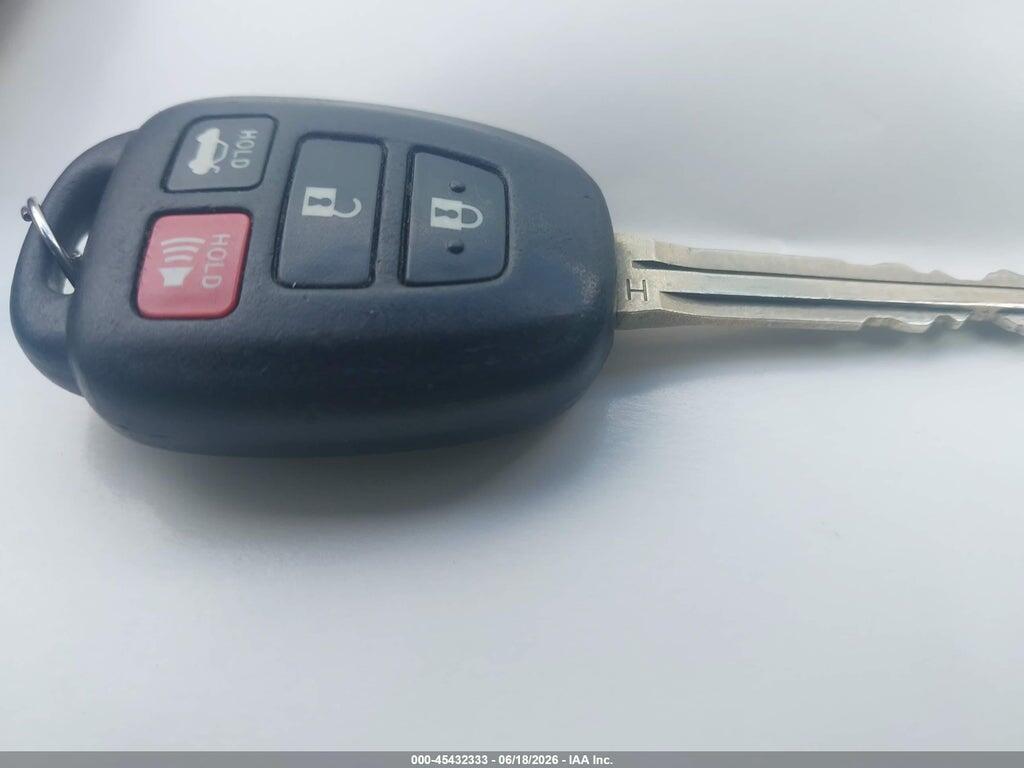 5YFBURHE6FP234370 2015 TOYOTA COROLLA photo no. 11