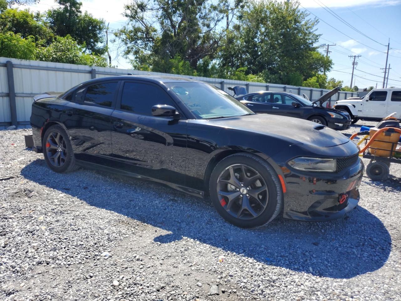 2019 DODGE CHARGER R/T — Фото 4 из 12