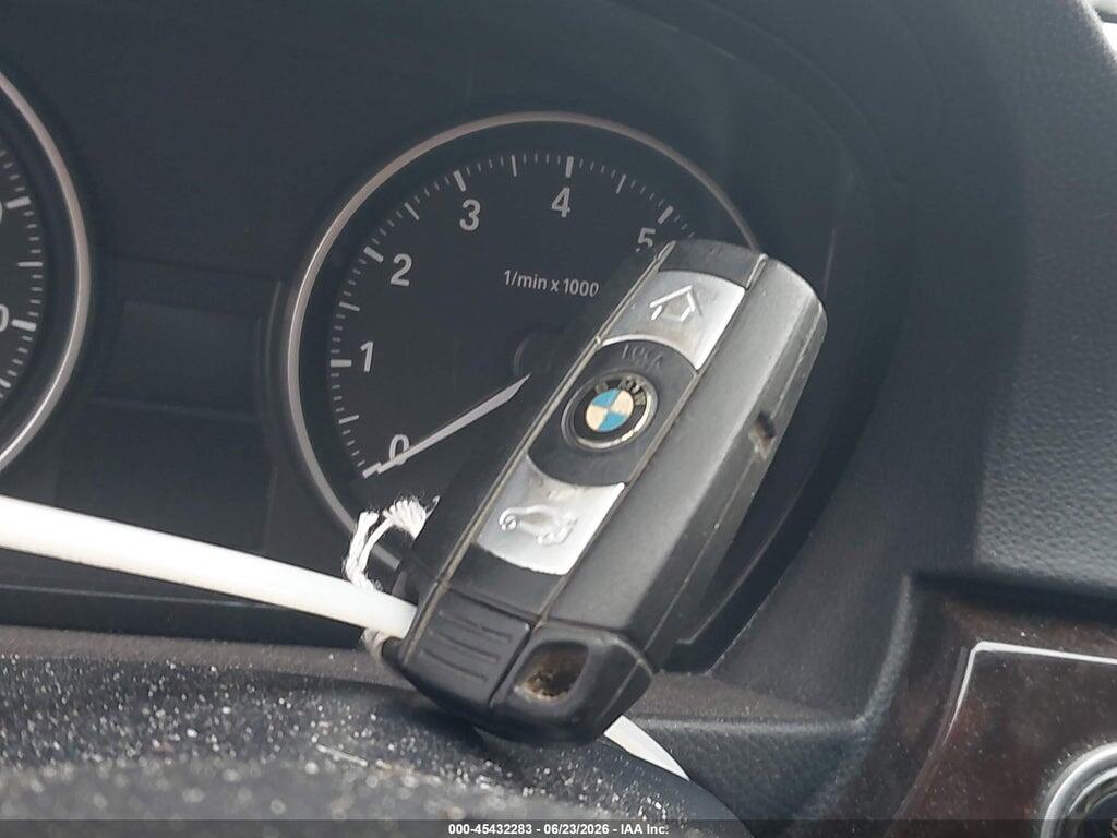 WBAPL5G59BNN21936 2011 BMW 335I photo no. 11