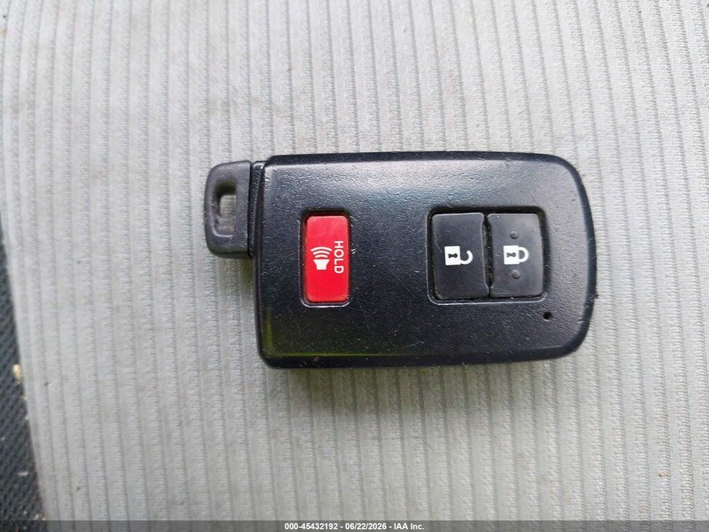 JTDKDTB32C1029424 2012 TOYOTA PRIUS C photo no. 11
