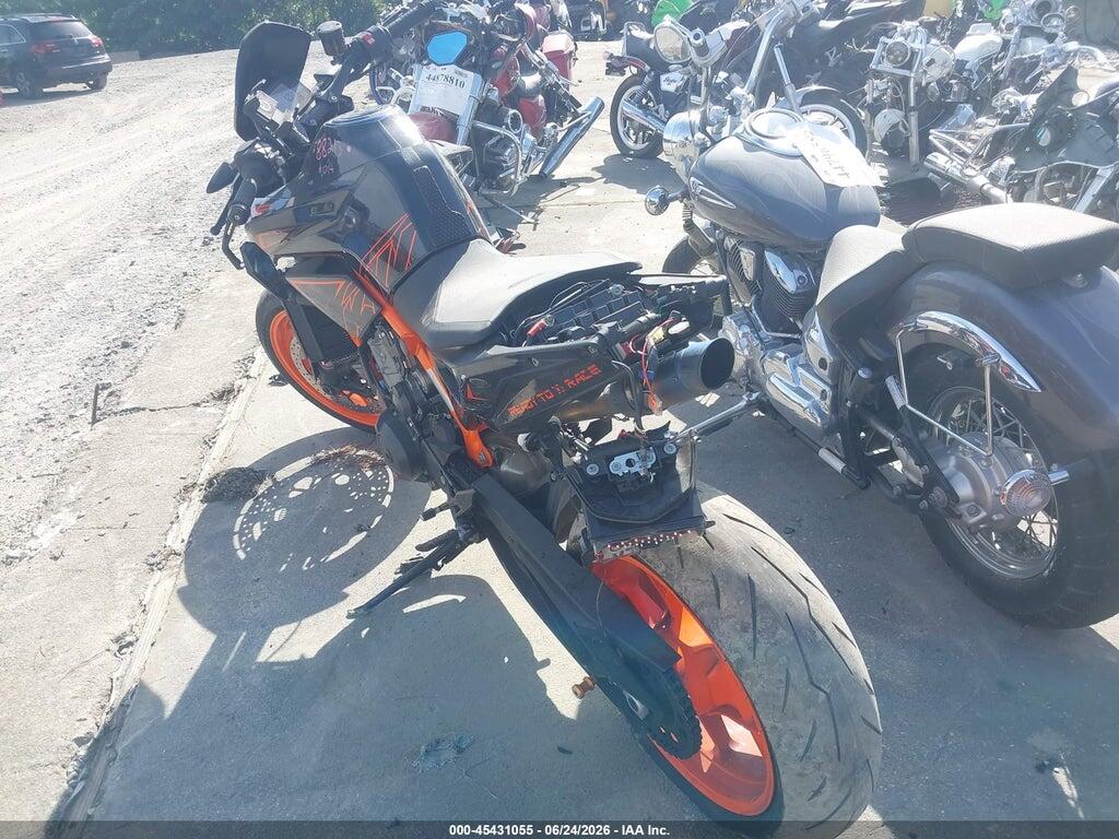 VBKTU9400PM849014 2023 KTM 890 photo no. 3