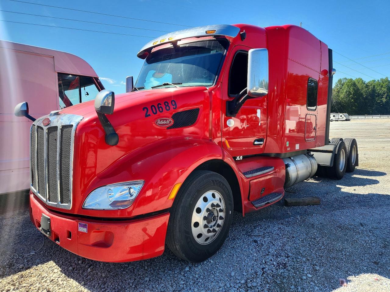 2020 PETERBILT 579