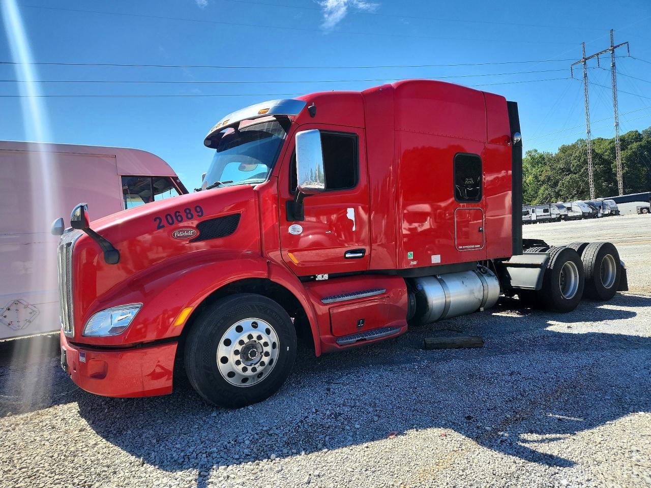 2020 PETERBILT 579 — Фото 2 из 14