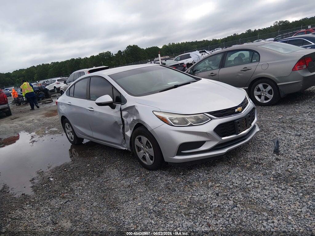 1G1BC5SM0J7208197 2018 CHEVROLET CRUZE photo no. 1