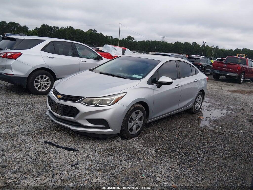 1G1BC5SM0J7208197 2018 CHEVROLET CRUZE photo no. 2