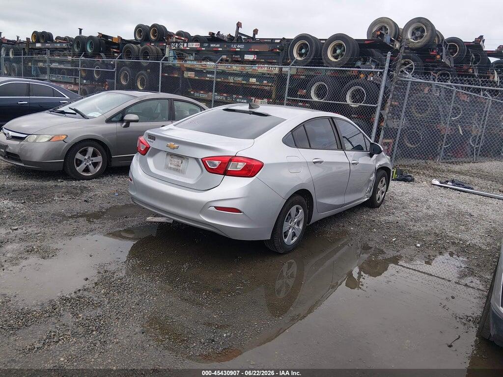 1G1BC5SM0J7208197 2018 CHEVROLET CRUZE photo no. 4