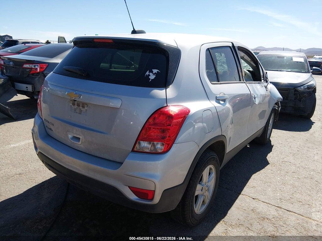 3GNCJNSB8HL266958 2017 CHEVROLET TRAX photo no. 4