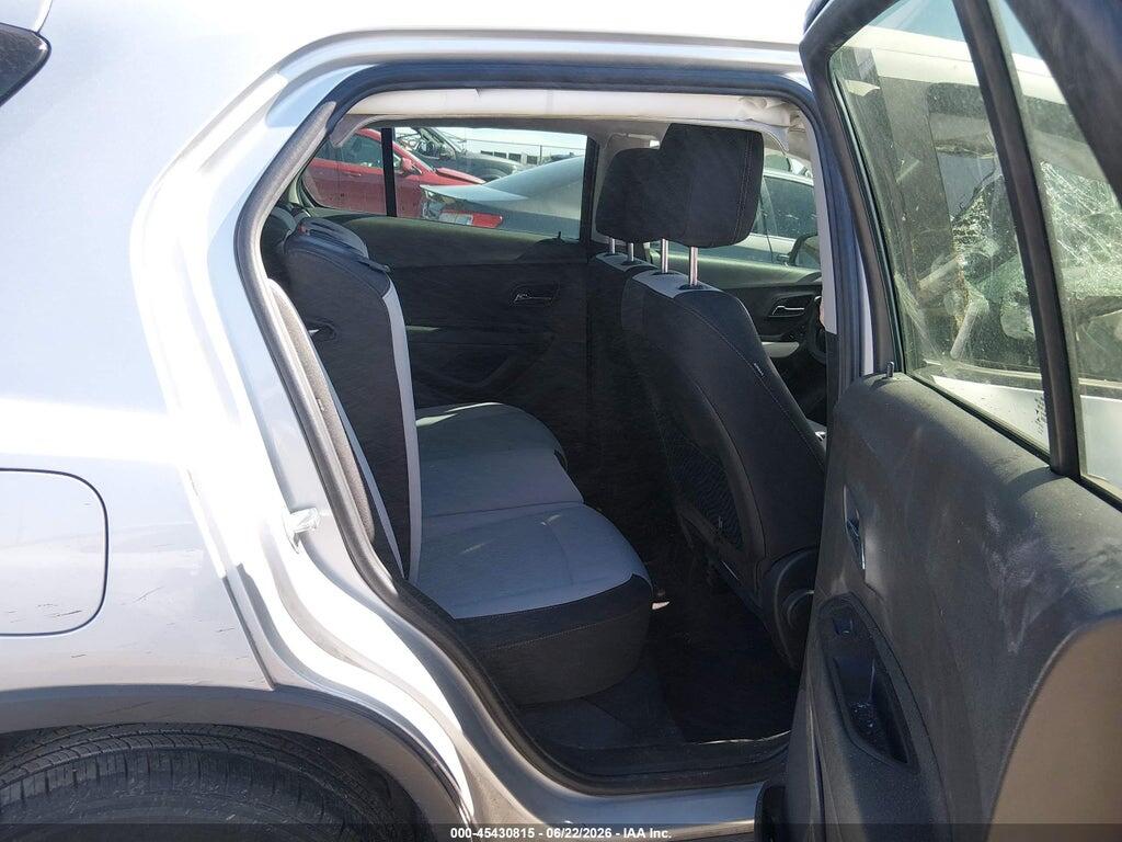 3GNCJNSB8HL266958 2017 CHEVROLET TRAX photo no. 8