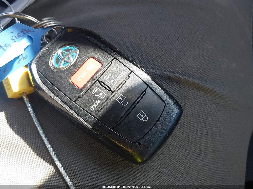5TDKRKEC2MS033291 2021 TOYOTA SIENNA photo no. 11