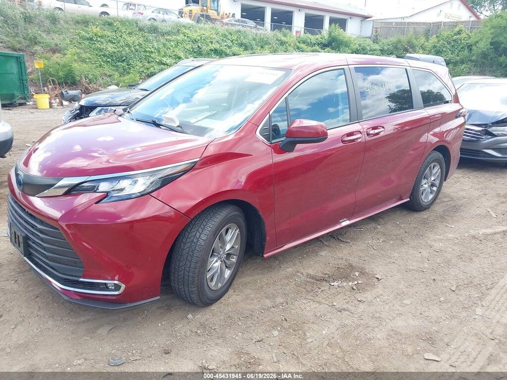 5TDYRKEC5NS126916 2022 TOYOTA SIENNA photo no. 2