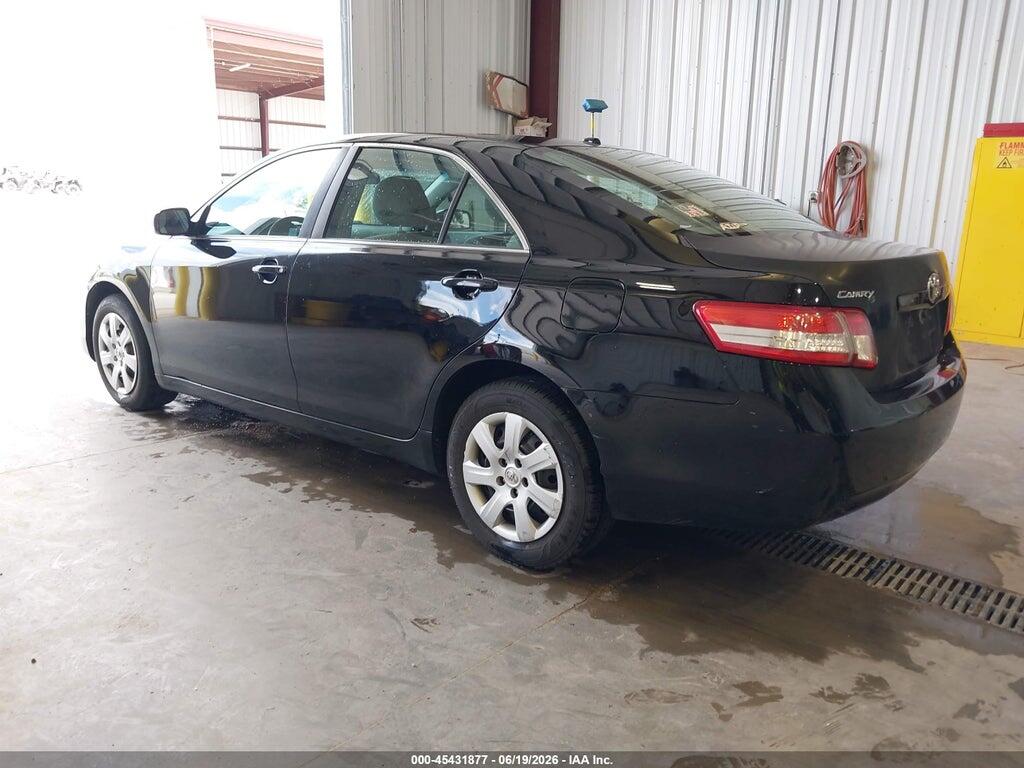 4T4BF3EK0BR162470 2011 TOYOTA CAMRY photo no. 3