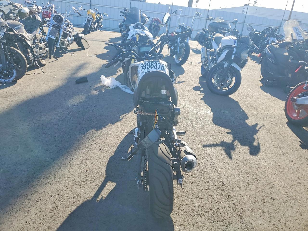 2023 HONDA GROM 125 — Фото 4 из 9
