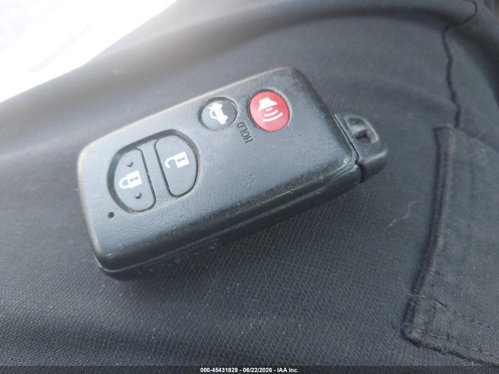 4T1BB3EK4BU131194 2011 TOYOTA CAMRY HYBRID photo no. 11
