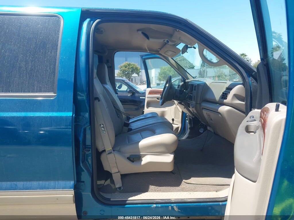 1FTNW21F51EB34672 2001 FORD F-250 photo no. 5
