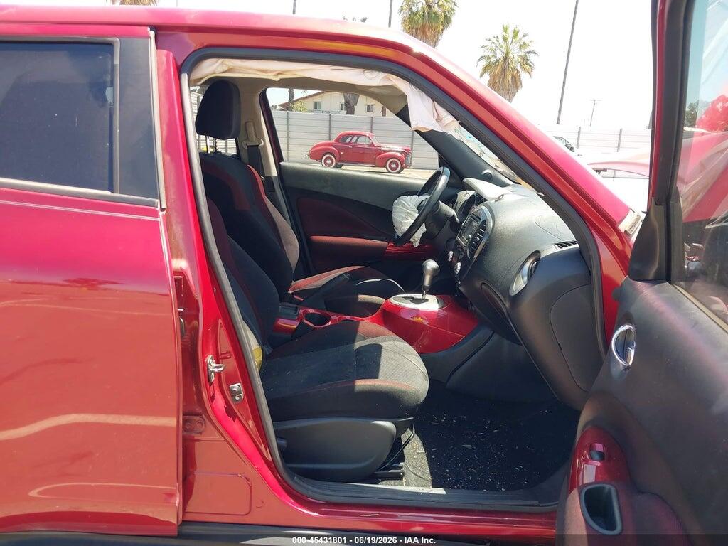 JN8AF5MR8BT013075 2011 NISSAN JUKE photo no. 5