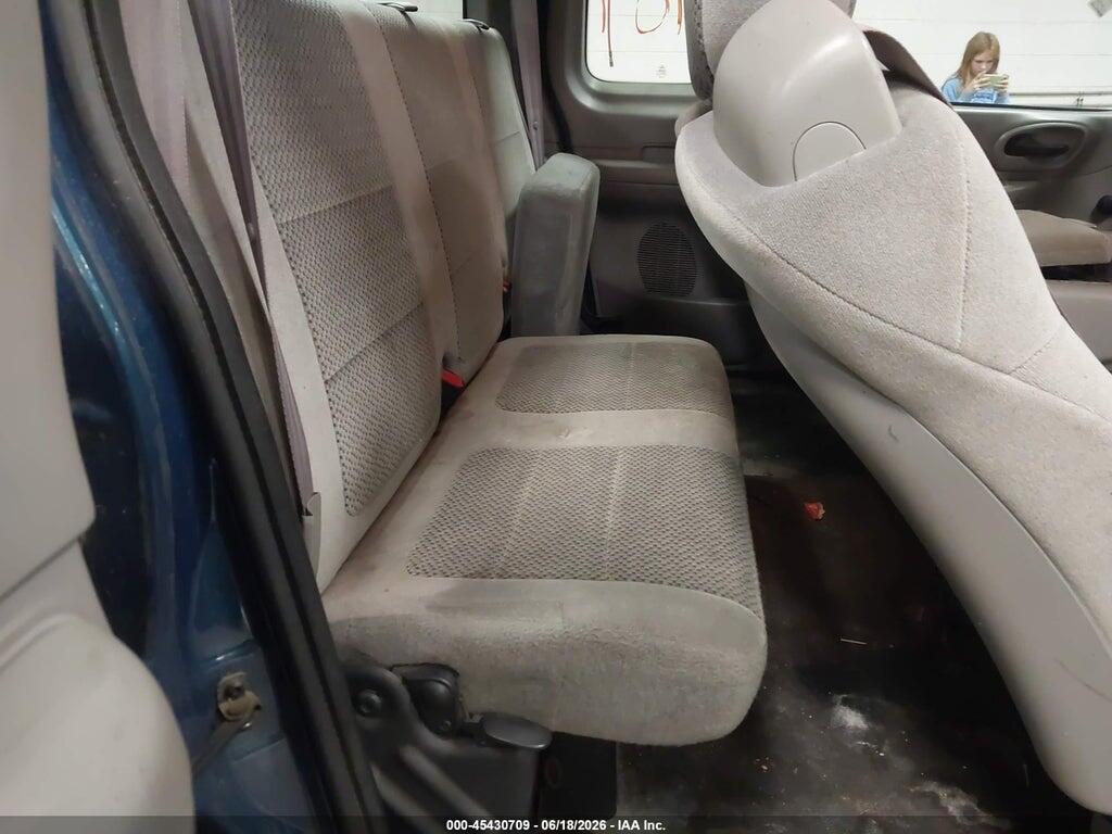 1FTRX17L31NB60578 2001 FORD F-150 photo no. 8