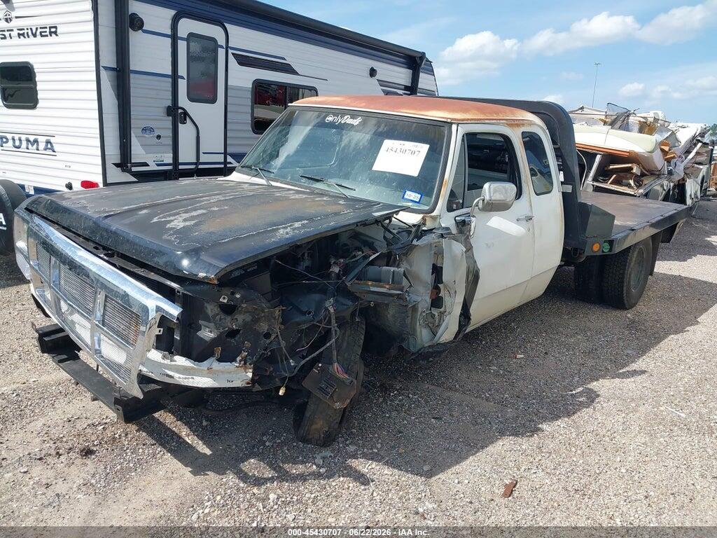3B7KE23C6PM146910 1993 DODGE D-SERIES photo no. 2