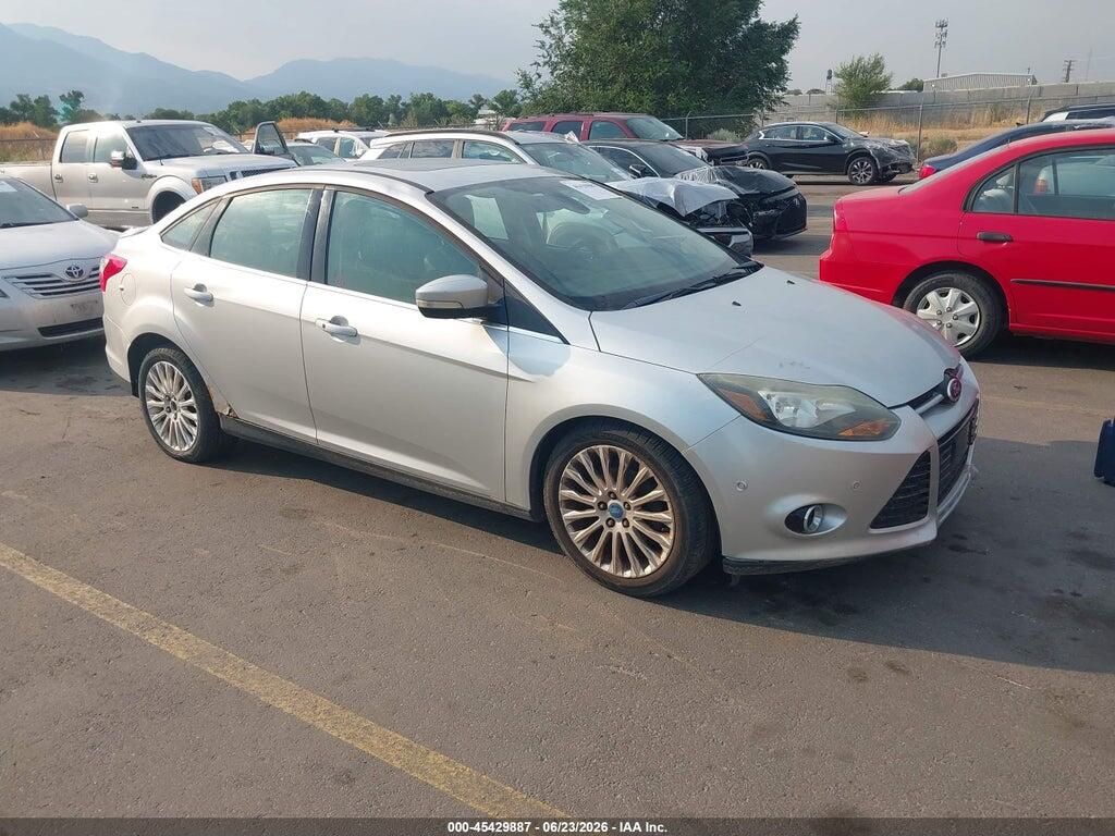 1FAHP3J21CL133049 2012 FORD FOCUS photo no. 1