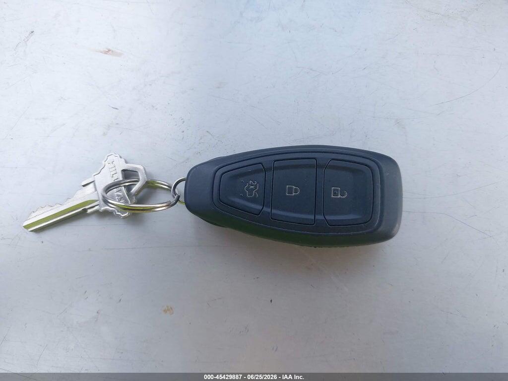1FAHP3J21CL133049 2012 FORD FOCUS photo no. 11