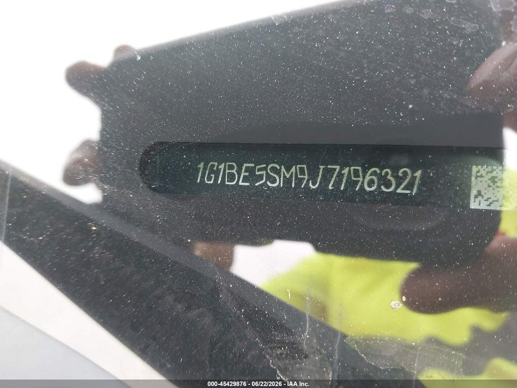 1G1BE5SM9J7196321 2018 CHEVROLET CRUZE photo no. 9